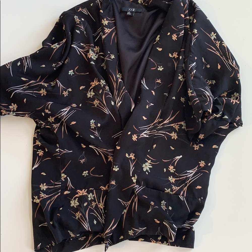 Kimonos/ Blazer